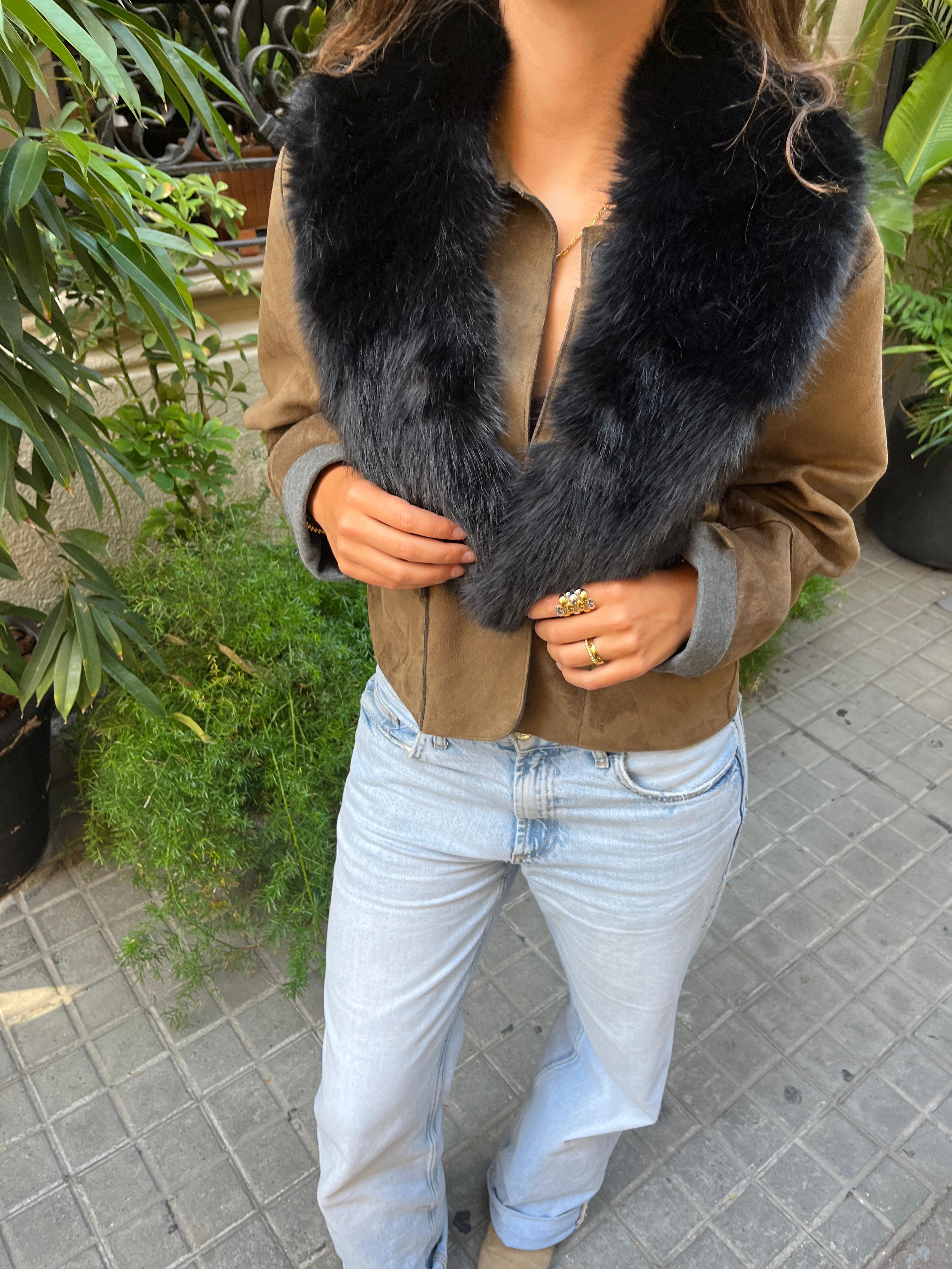 Cuello Saura Negro