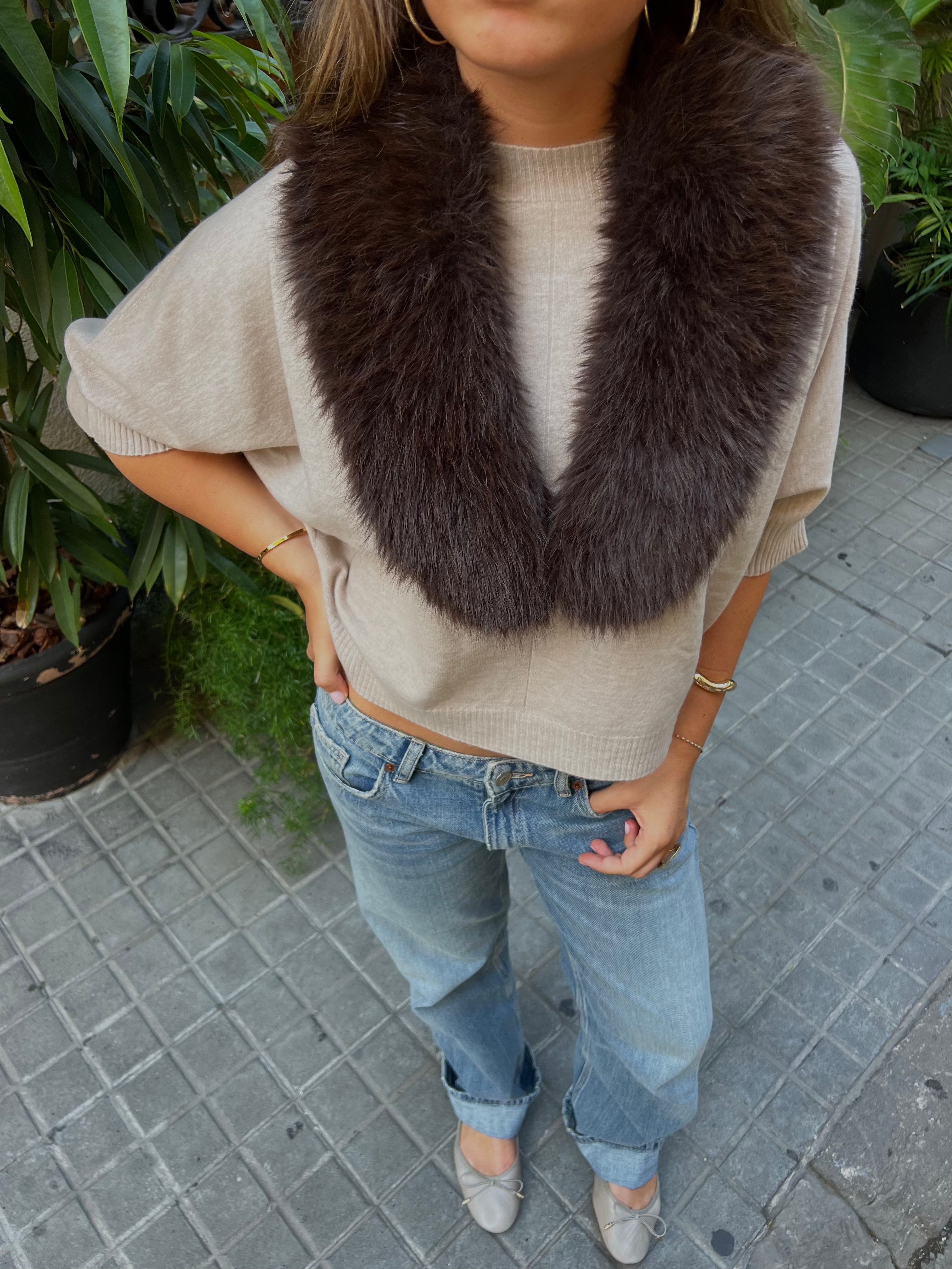 Cuello Saura Brunette
